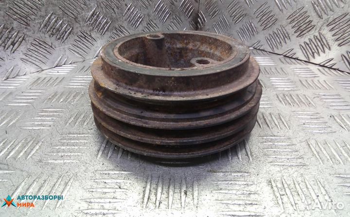 Шкив коленвала Mitsubishi Pajero 4 2009