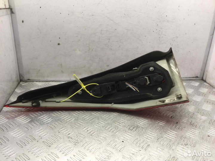 Фонарь задний правый Renault Megane F9q804