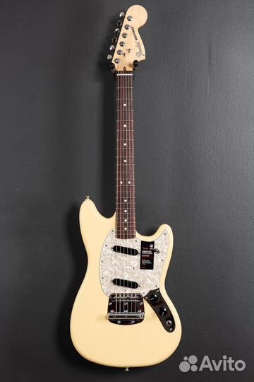Fender American Performer Mustang