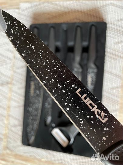 Набор кухонных ножей