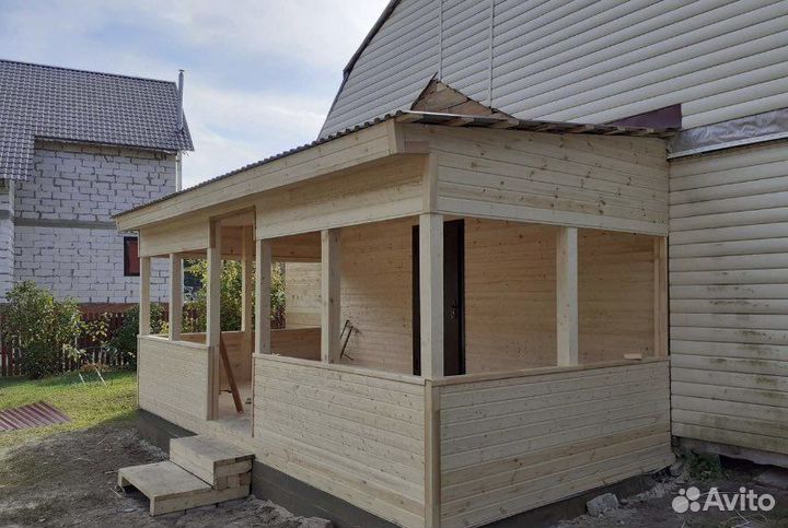 Бригада строителей