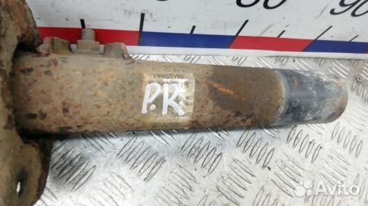 Стойка передняя правая volkswagen passat B6 (KEA05