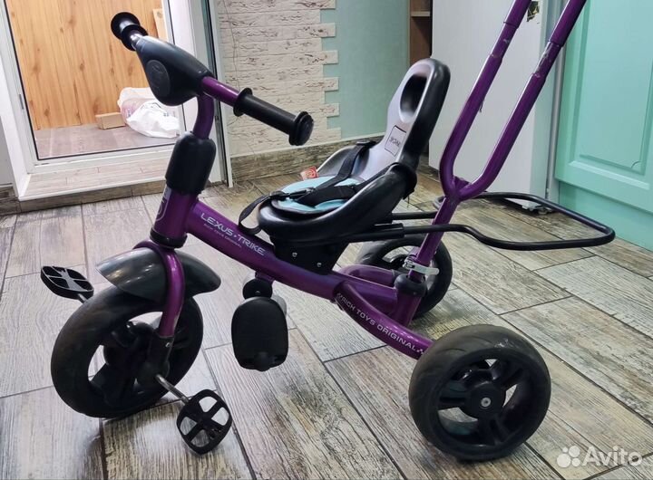Детский трехколесный велосипед Lexus Trike