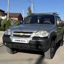 Chevrolet Niva 1.7 MT, 2014, 230 000 км, с пробегом, цена 615 000 руб.