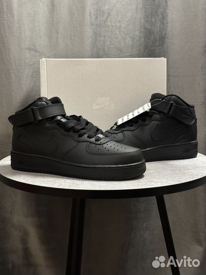 Nike Air Force 1 Mid Black