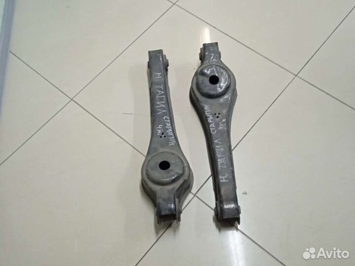 Рычаг задний Mitsubishi Delica