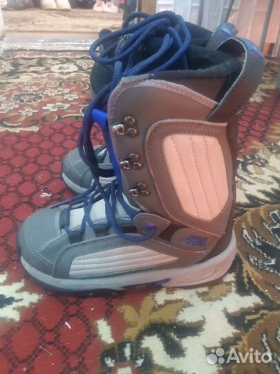 Горнолыжные ботинки