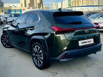 Lexus UX 2.0 CVT, 2019, 59 826 км, с пробегом, цена 2 699 000 руб.