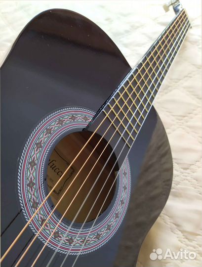 Гитара классическая для начинающих