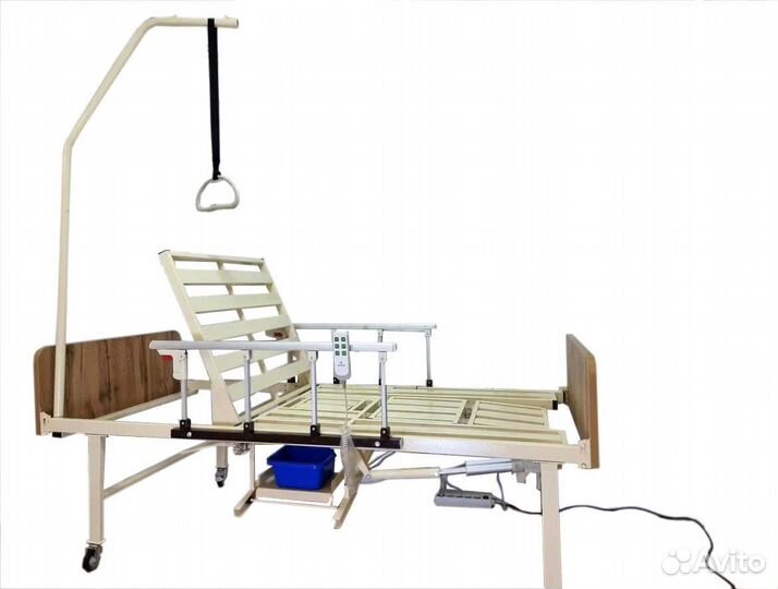 Медицинская кровать функциональная