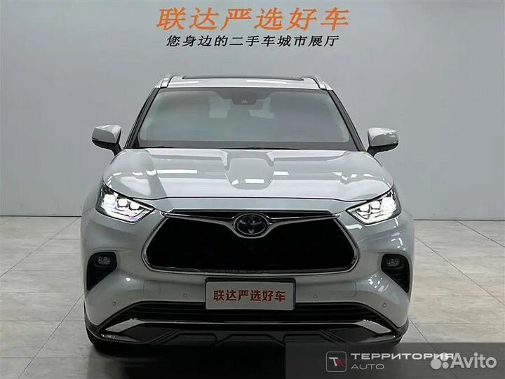 Toyota Highlander 2.5 AT, 2022, 28 000 км