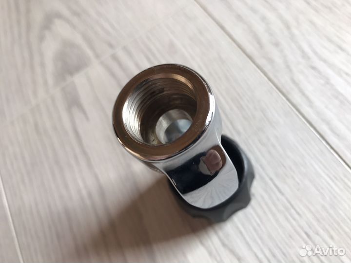 Конектор Din Yoke