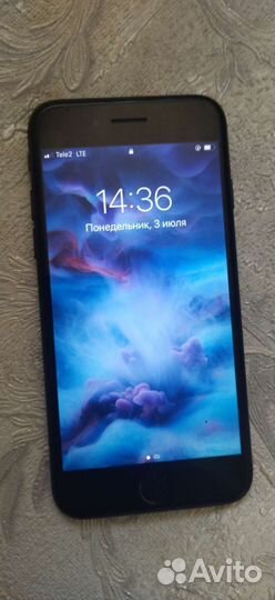 Телефон iPhone 7 32