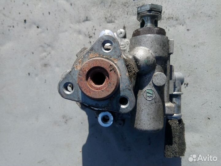 Насос гура Ауди А6 С5 Audi