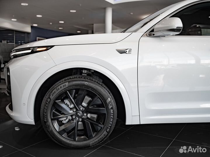 LiXiang L7 1.5 AT, 2024