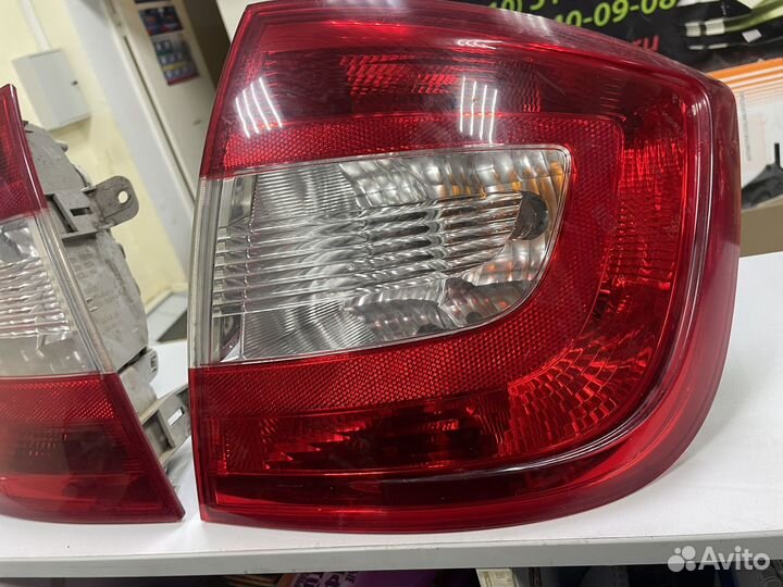 Skoda rapid фонарь задний