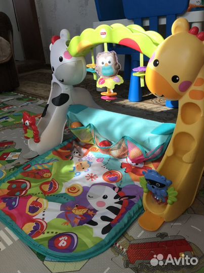 Развивающий коврик fisher price