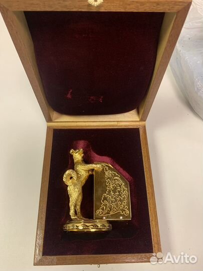 Визитница настольная