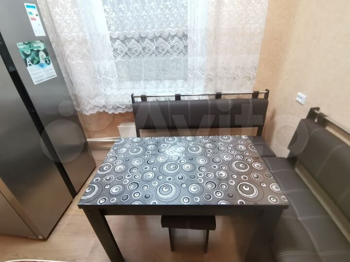 2-к. квартира, 55 м², 4/9 эт.