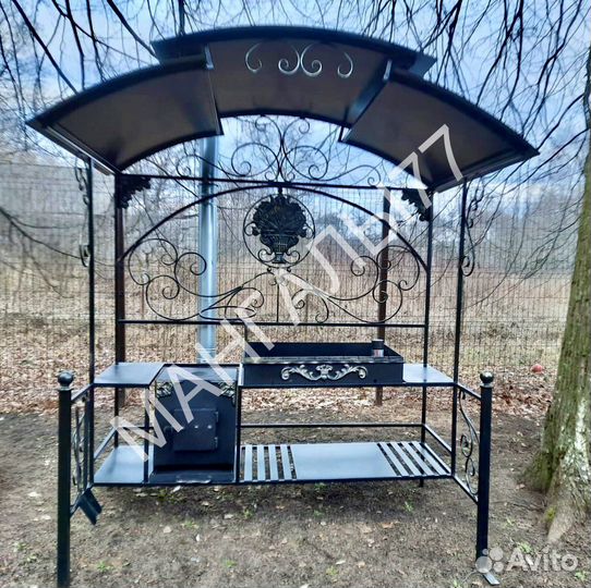 Мангал с крышей лофт