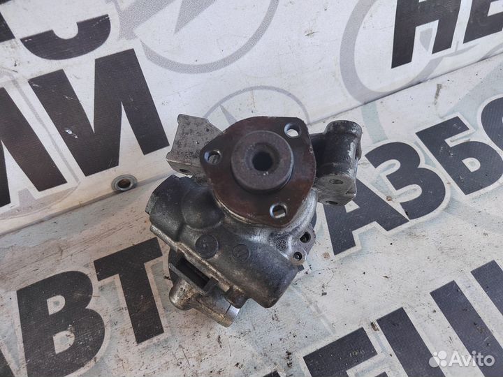 Насос гур Mercedes W211