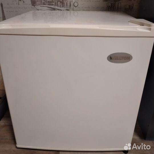 Холодильник маленький в аренду