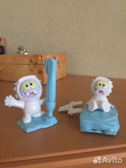 Игрушки из киндер-сюрприза