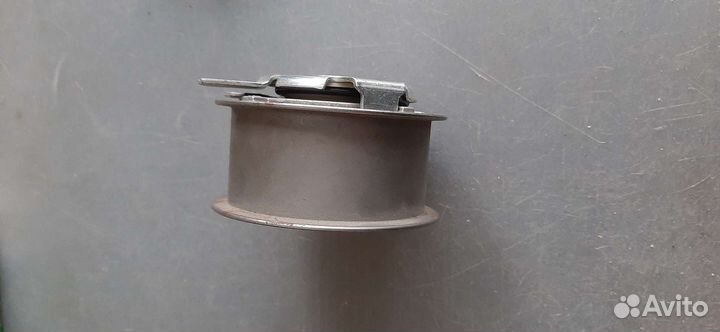 Audi Volkswagen 1.9 натяжной ролик ремня грм