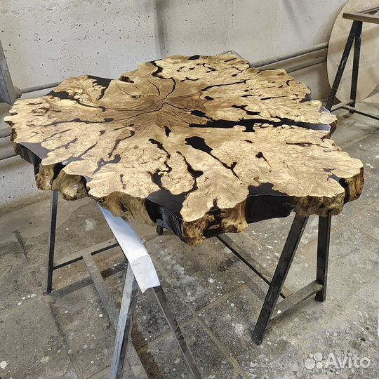 Стол из граба