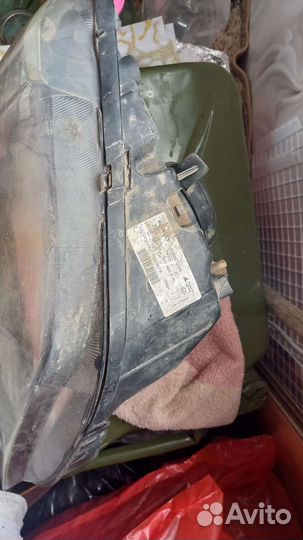 Фара на renault logan 1