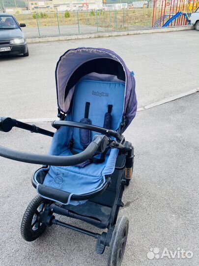 Прогулочная коляска