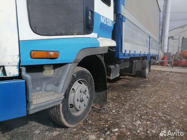 Isuzu Forward (F-Series), 1993