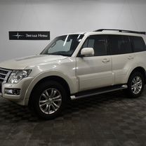 Mitsubishi Pajero 3.0 AT, 2015, 101 180 км, с пробегом, цена 2 830 000 руб.