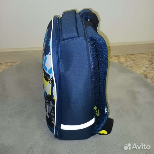 Рюкзак школьный для мальчика новый
