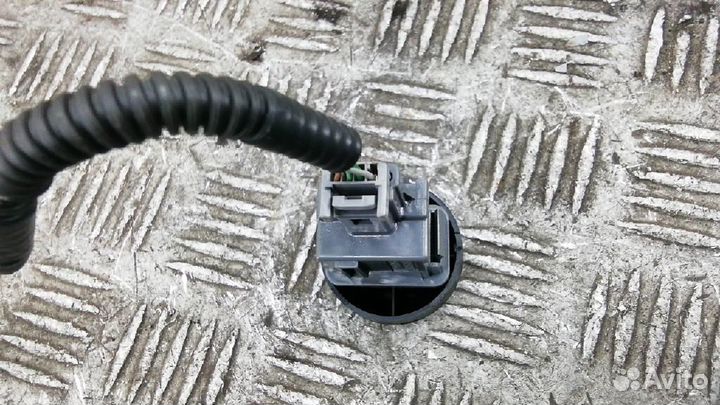 Кнопка аварийной сигнализации Toyota RAV4