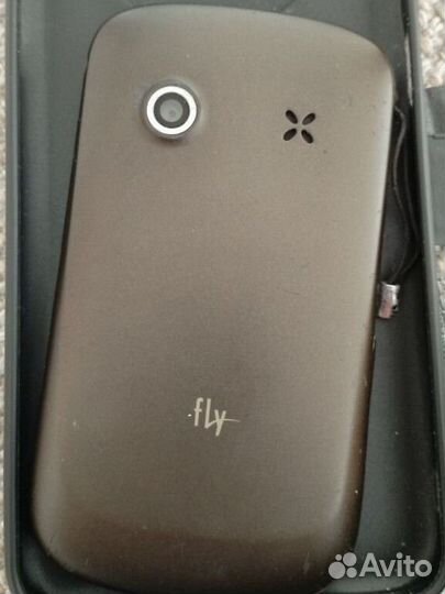 Fly IQ235 Uno, 512 МБ