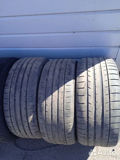 Kumho Ecsta LE Sport KU39 245/45 R19 и 275/40 R19