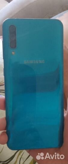 Samsung Galaxy A50, 6/64 ГБ