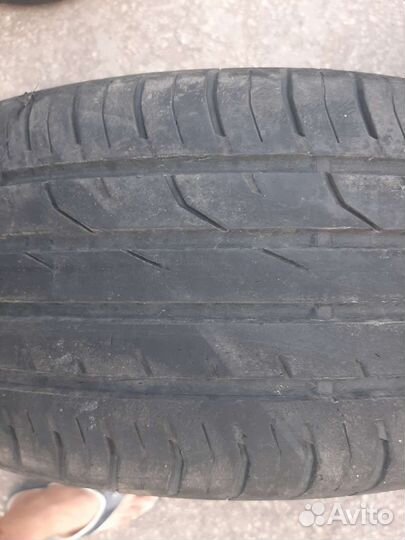 Continental ContiPremiumContact 2 215/55 R17 94V