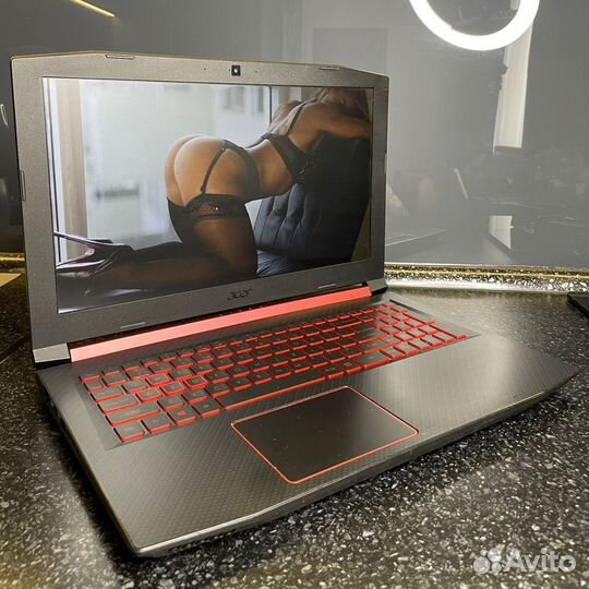 Игровой ноутбук acer i5-8300/gtx1050/8g/ssd640g
