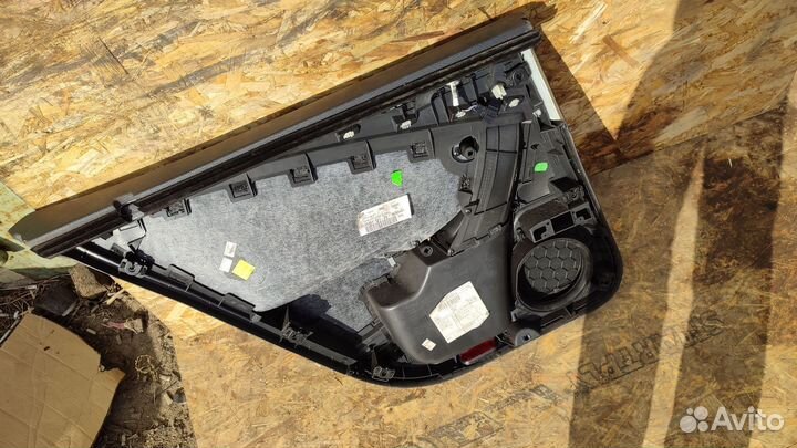 Задняя правая дверная карта Vw Passat b6 седан