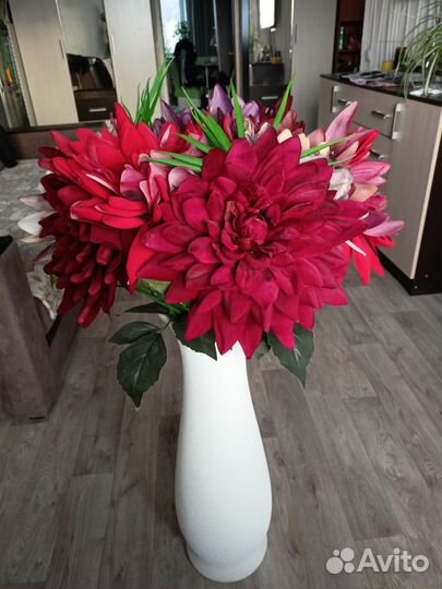 Искусственные цветы большие