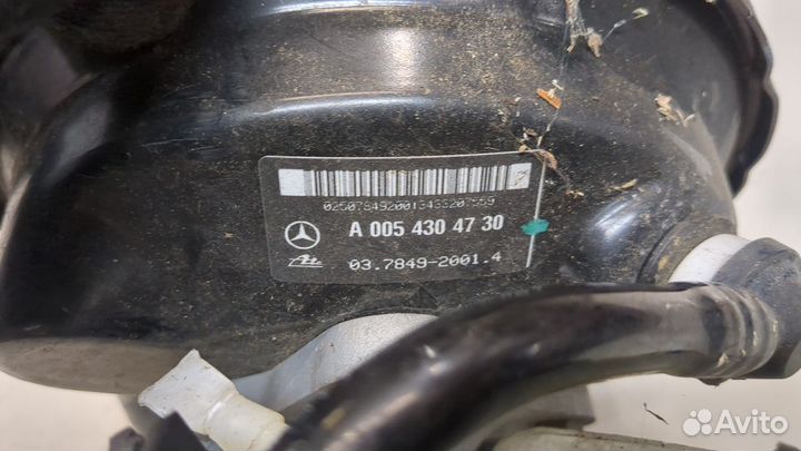 Цилиндр тормозной главный Mercedes C W203, 2003