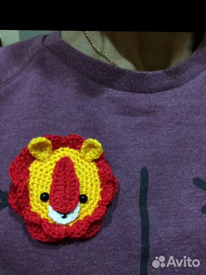 Вязаные броши