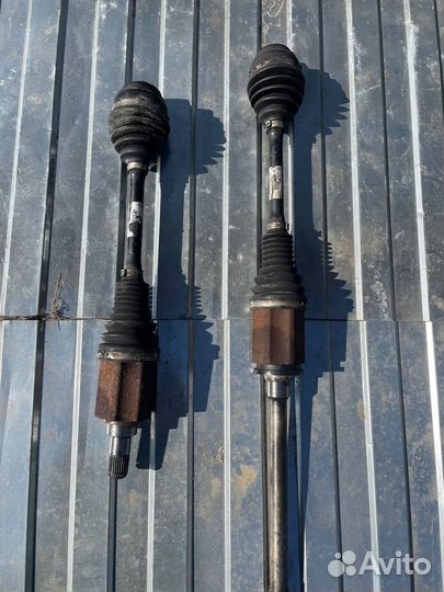 Полуось передняя правая и левая BMW 7 F01/F02 2012