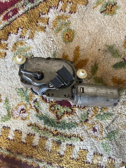 Моторчик стеклоочистителя задний volkswagen golf 3