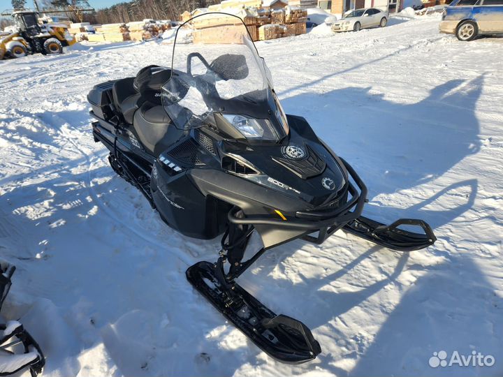Снегоход BRP Commander 800R E-Tec 500км