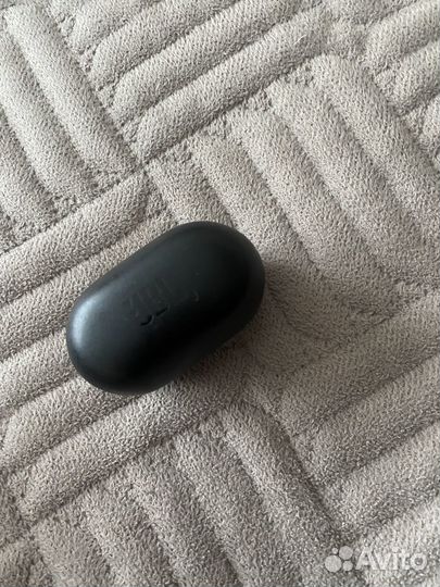 Беспроводные наушники jbl