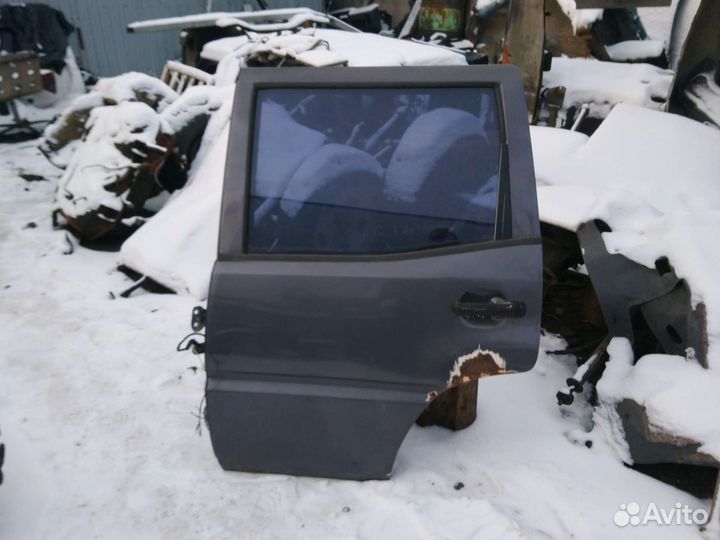 Разбираю Ford Maverick Nissan Terano