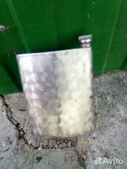 Фляжка